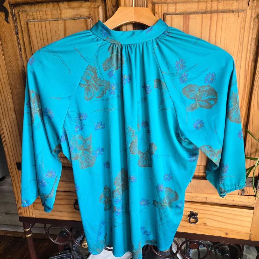 Vintage Women's Floral Blouse